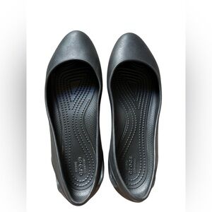 Crocs Laura Ballet Flats Women's 8 Black Cut Out Rubber Waterproof Slip On Shoes